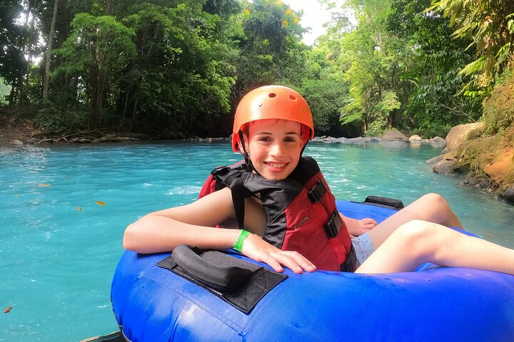 Tubing in Rio Celeste: A Perfect Blend of Nature and Adventure - Photo 1 of 25